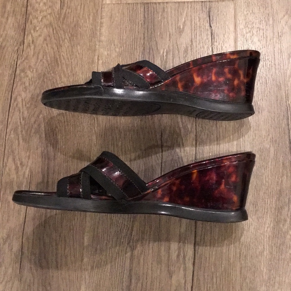 Stuart Weitzman Cognac Slide Sandals Size 7 - image 4